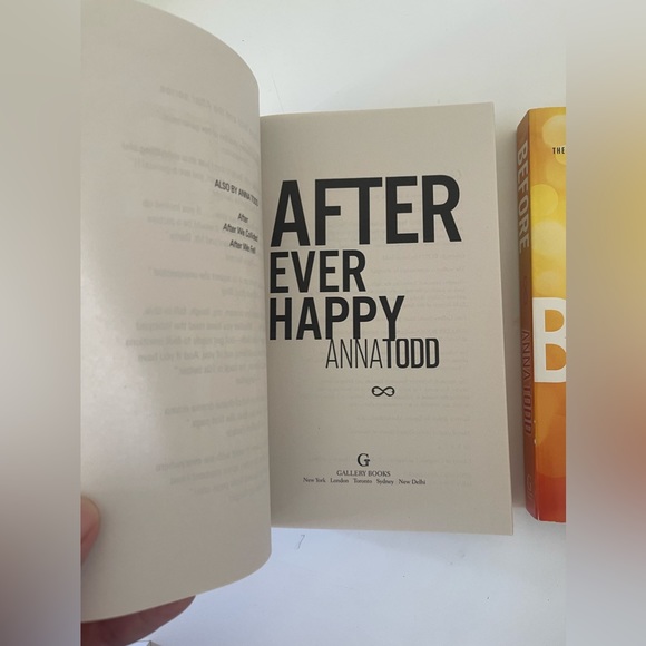 Book collector, like New Before and After Ever After by Anna Todd - Picture 2 of 2